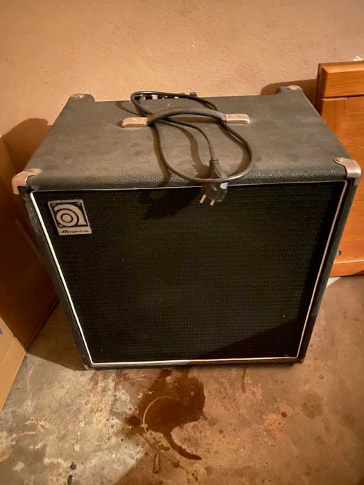 Amplificador Ampeg BA 115