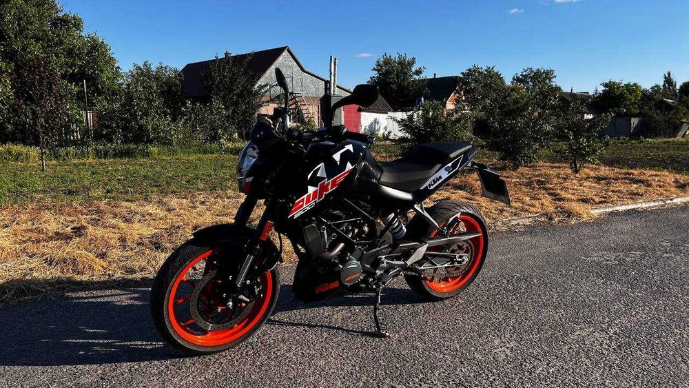 KTM DUKE 200 2021