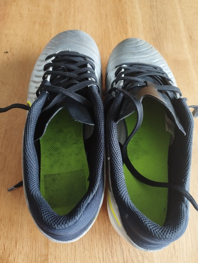 Korki Nike Tiempo 38, 24cm