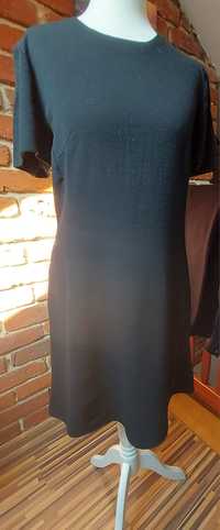Krótka czarna sukienka