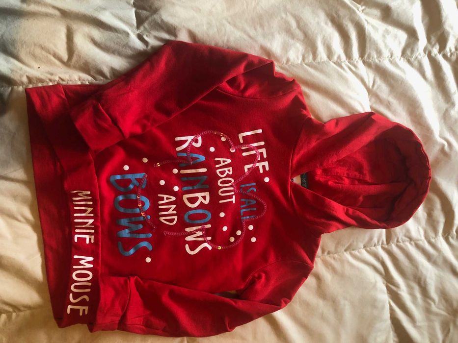 Camisola com capuz de menina 6 anos  (portes incluídos)