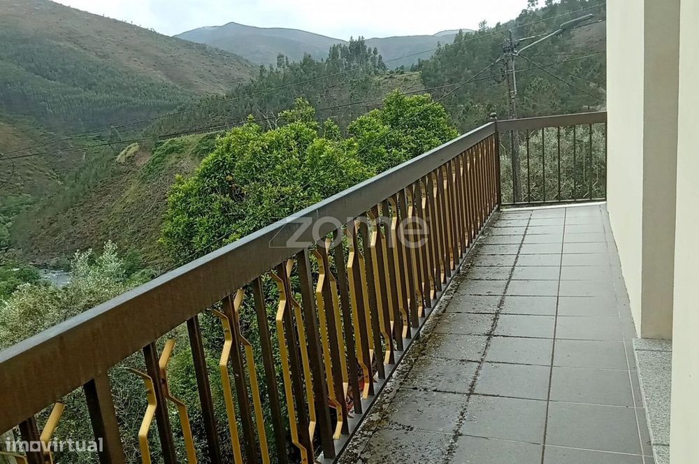 Moradia T2 - Vitoreira, Castro Daire
