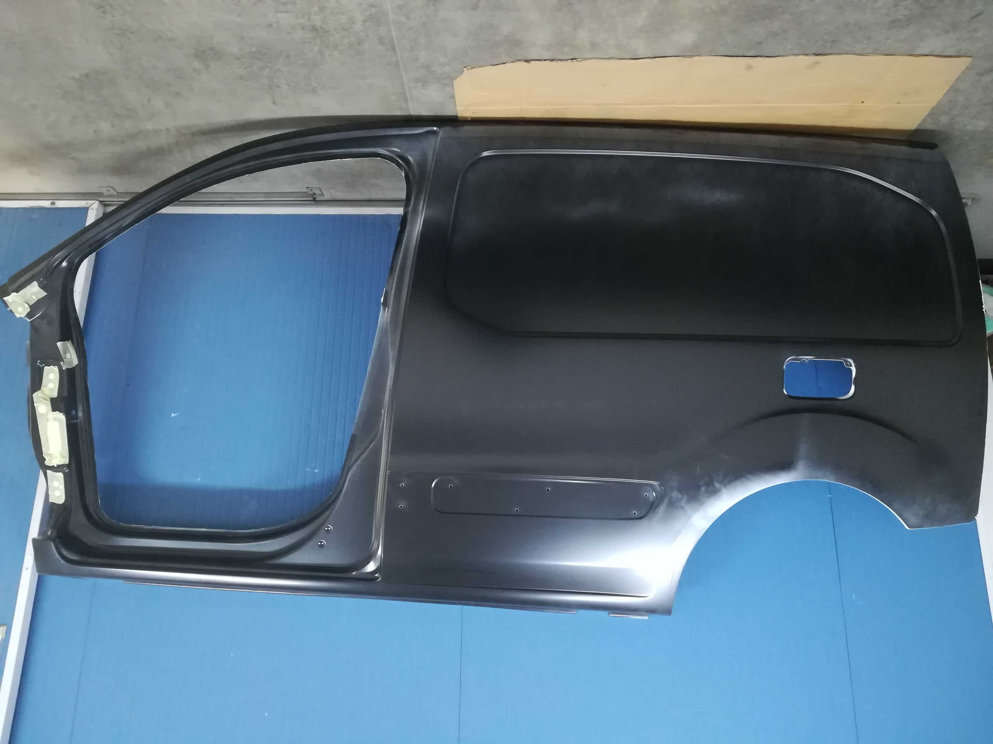 Painel lateral Esq. original Peugeot Partner / Citroen Berlingo 2009