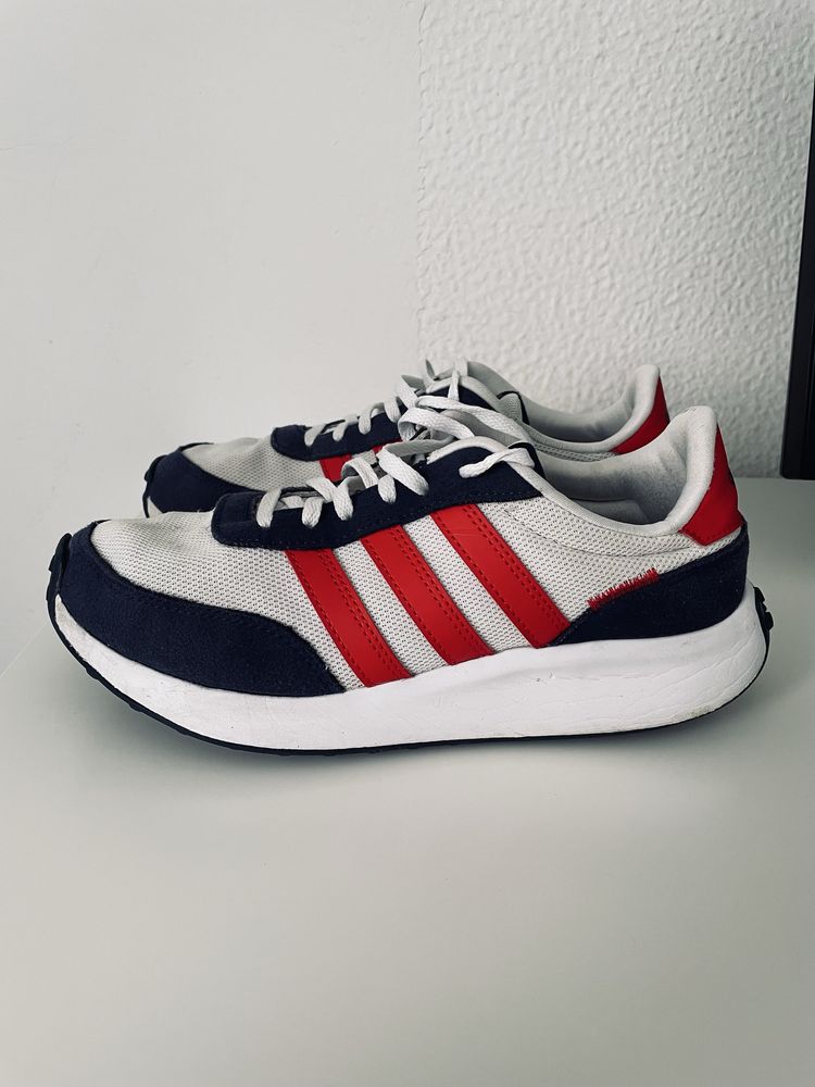 Sapatilhas adidas run 70s