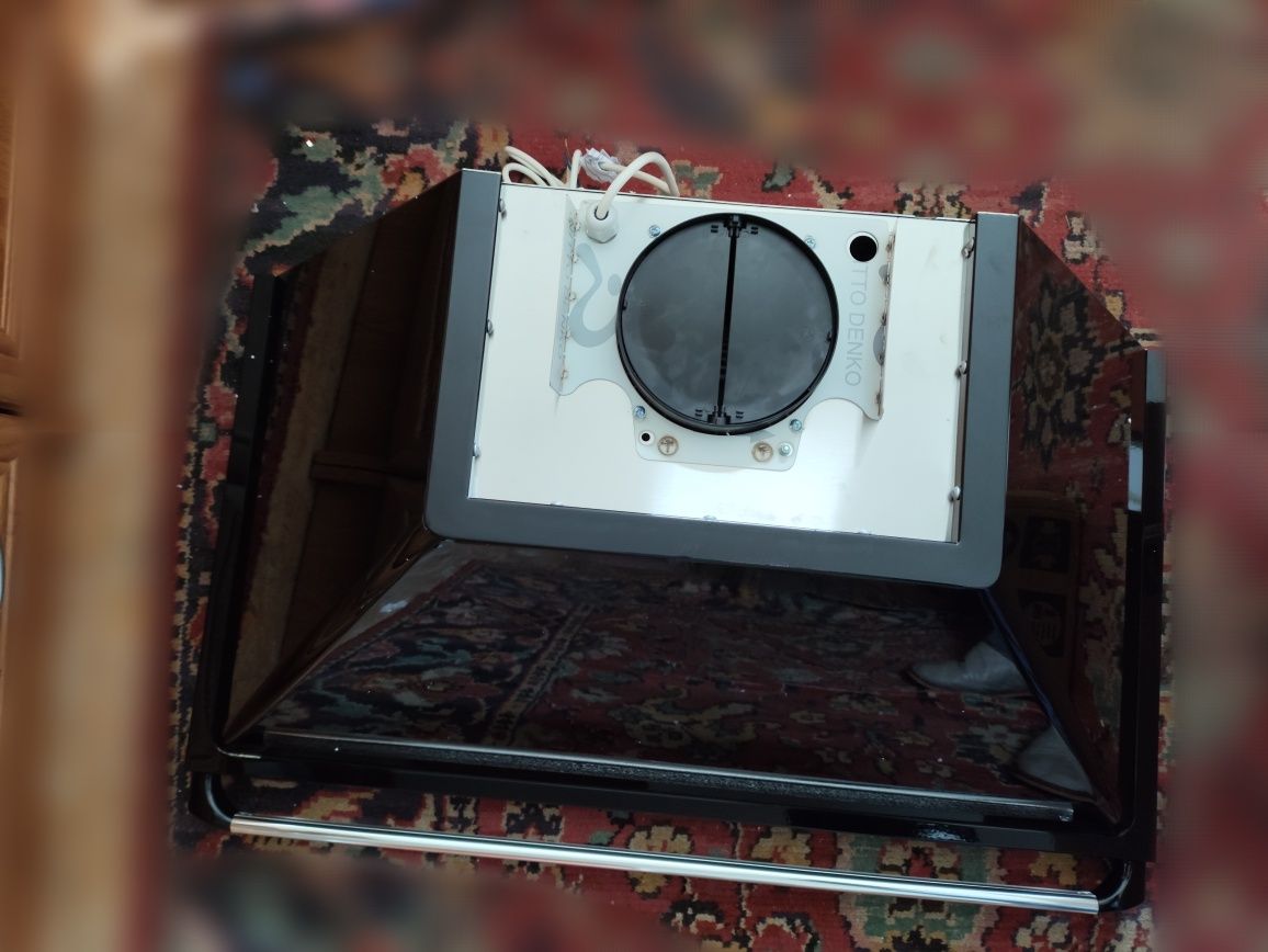 Okap przyścienny SMEG 90 cm szer KT90BLE linia Victoria