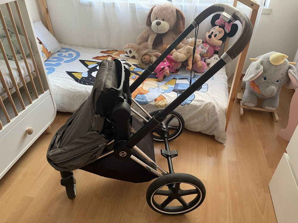 Cybex Priam Brown + Cadeira Manhattan Grey