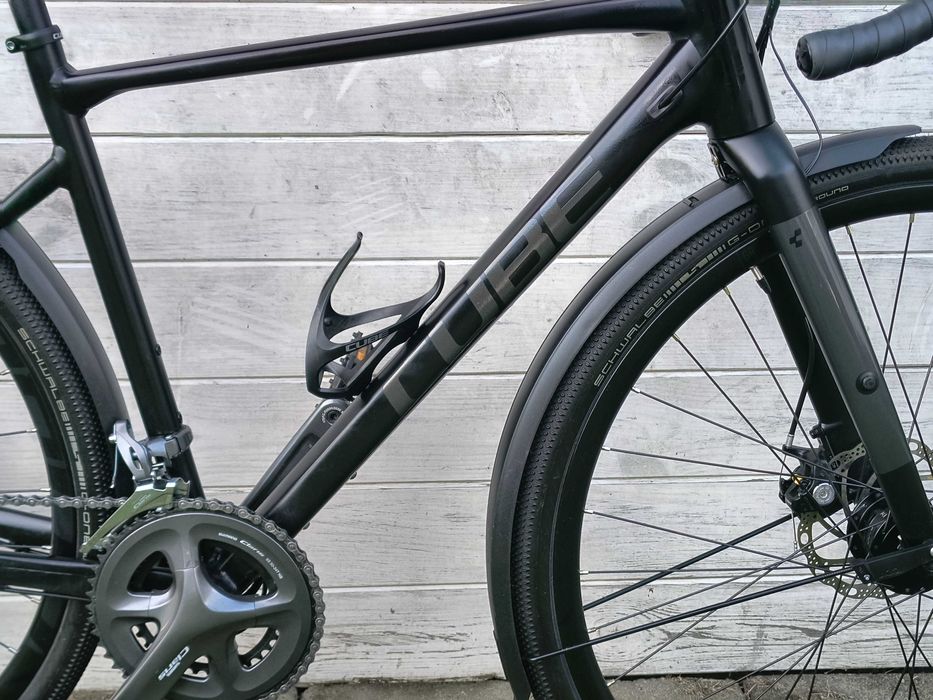 CUBE Nuroad gravela 2x8 Claris stan BDB