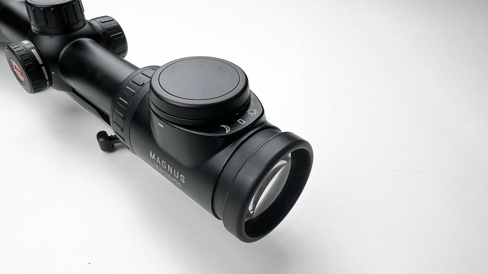 Mira Leica Magnus I 2.4-16x56 + Mesa Mauser