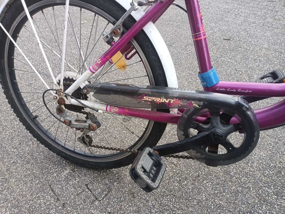 Rower dla dziewczynki i kask . Okazja rower damski . Kask gratis .