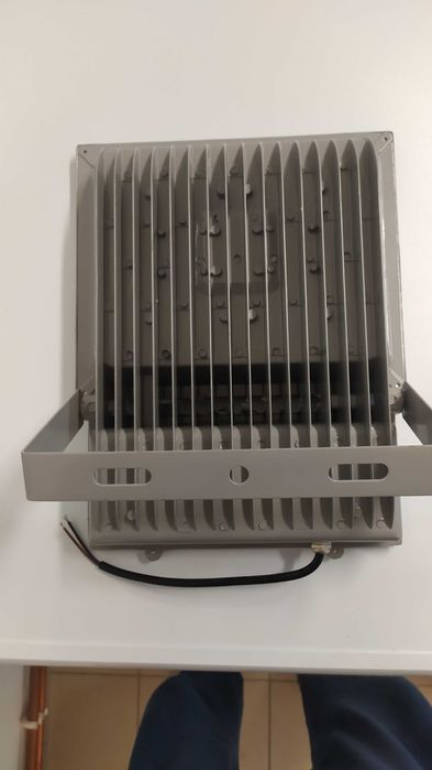 naświetlacz halogen led 100W nowy