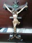Crucifixo em marmorite muito bonito