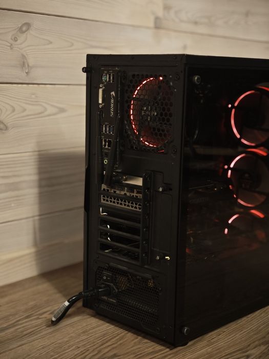 Komputer stacjonarny Gamingowy/ Do pracy - gotowy do użycia!