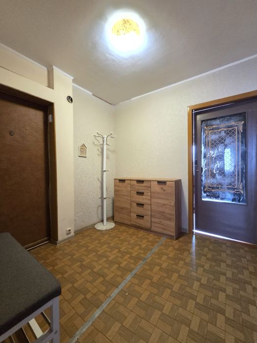 Продам 3 кім. квартиру.Вул.Харківська.Є відновлення