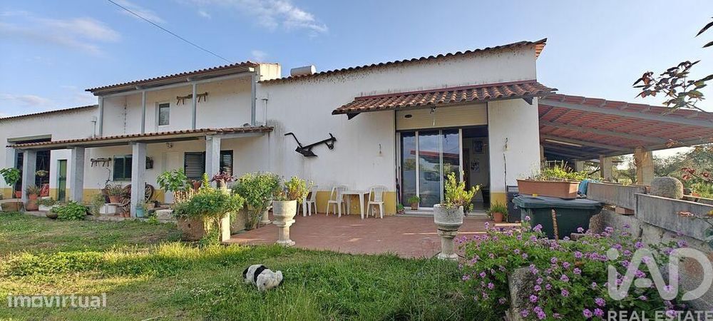 Prédio T3 em Ladoeiro de 210,00 m2