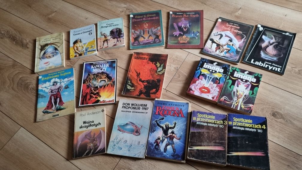 Książki SF Howard, Piekara...