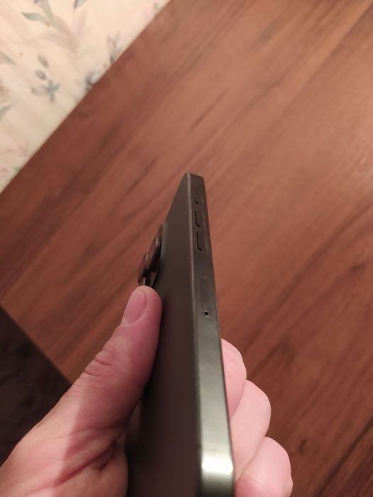 iPhone 15 pro 512 g