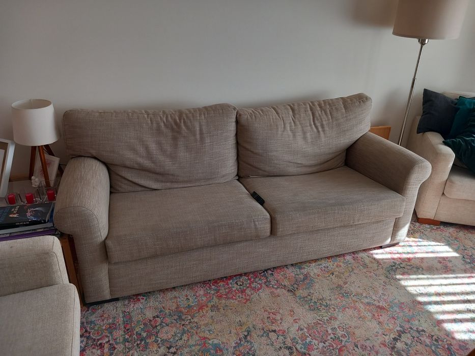 Sofá 2 lugares em bom estado