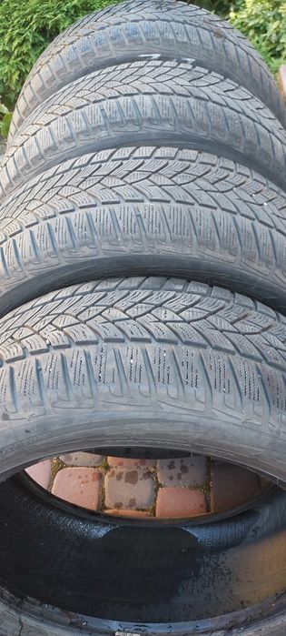 Комплект зимової гуми Goodyear UltraGrip Ice SUV G1 235/50 R18 101T 
В