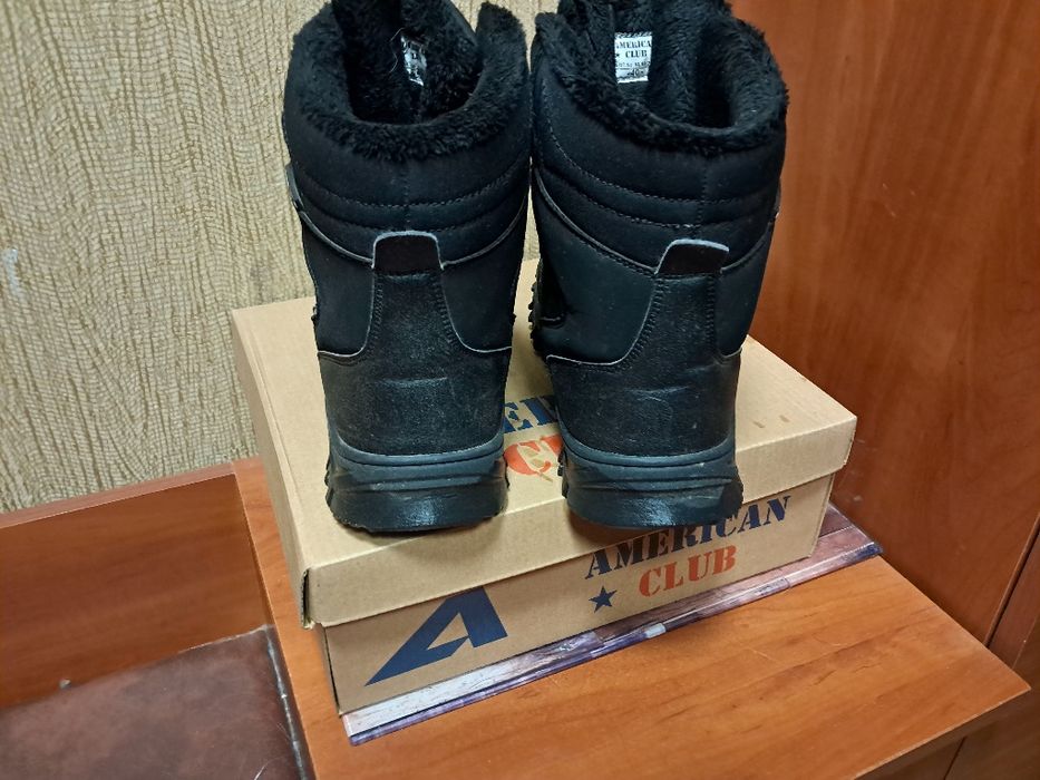 Зимові ботинки 40 розмір