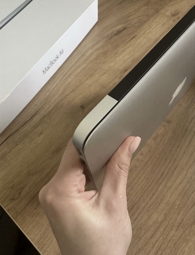 MacBook Air 13 A1466 2017 , 8/256 gb