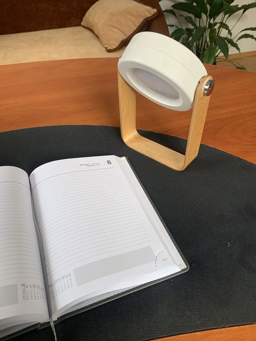 Светильник настольный