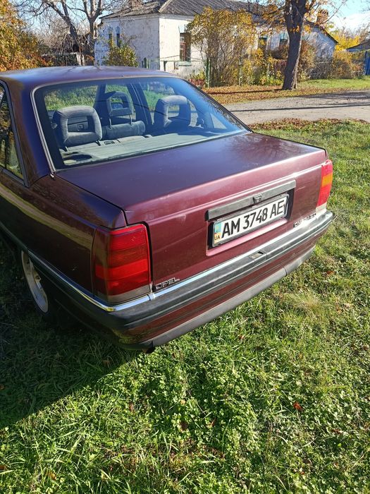Продам Опель Омега А. Кого цікавить телефонуйте .