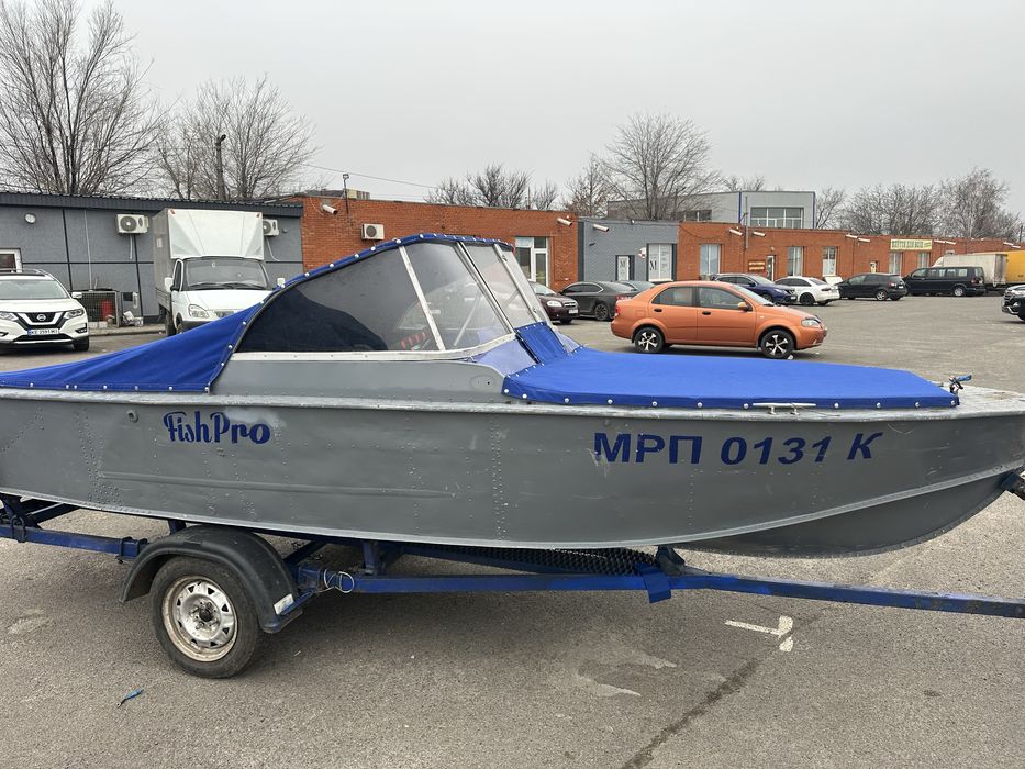 Продам лодку прогресс 4