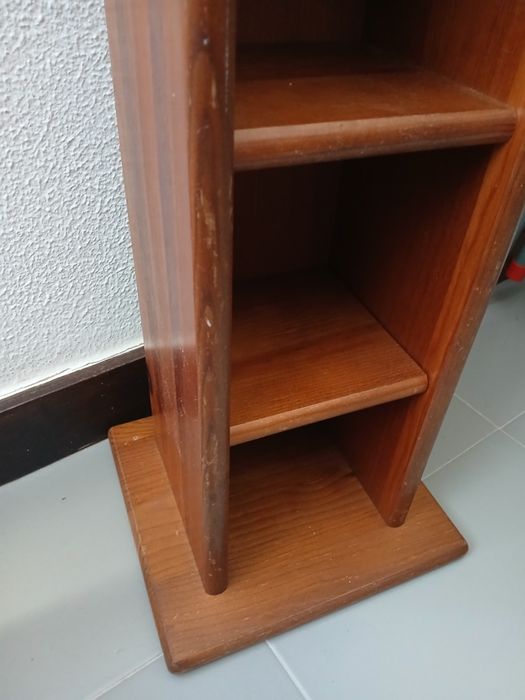 Prateleira para CDS