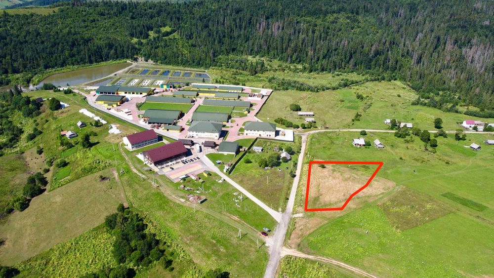 Продається земельна діл. площею 0.25 га в с.Климець Сколівського р-ну.