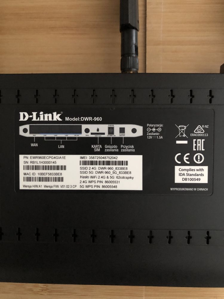 Router modem D-Link DWR-960 do LTE 4G na kartę SIM czarny Wwa/inpost