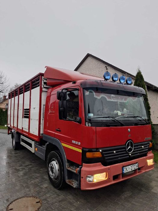 Mercedes Atego 1523 do przewozu zwierzat