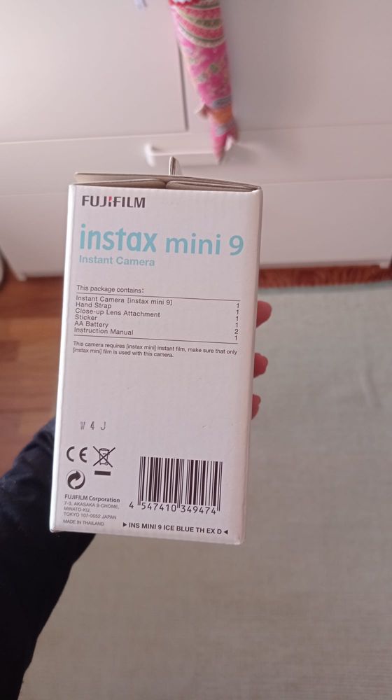 Maquina fotografica instantax mini 9