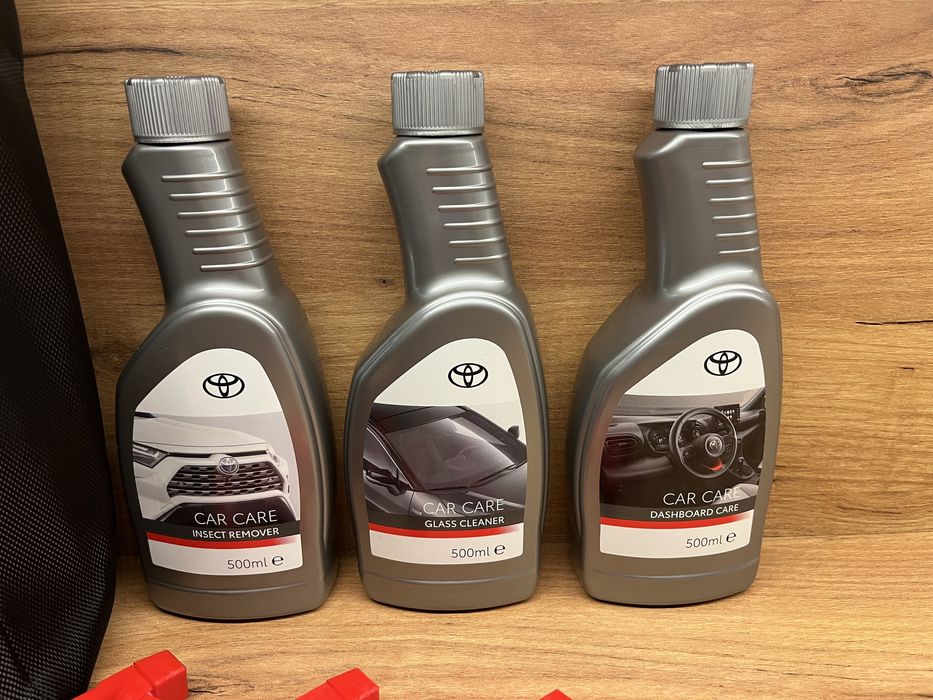 Zestaw kosmetyków Toyota etui nowe!