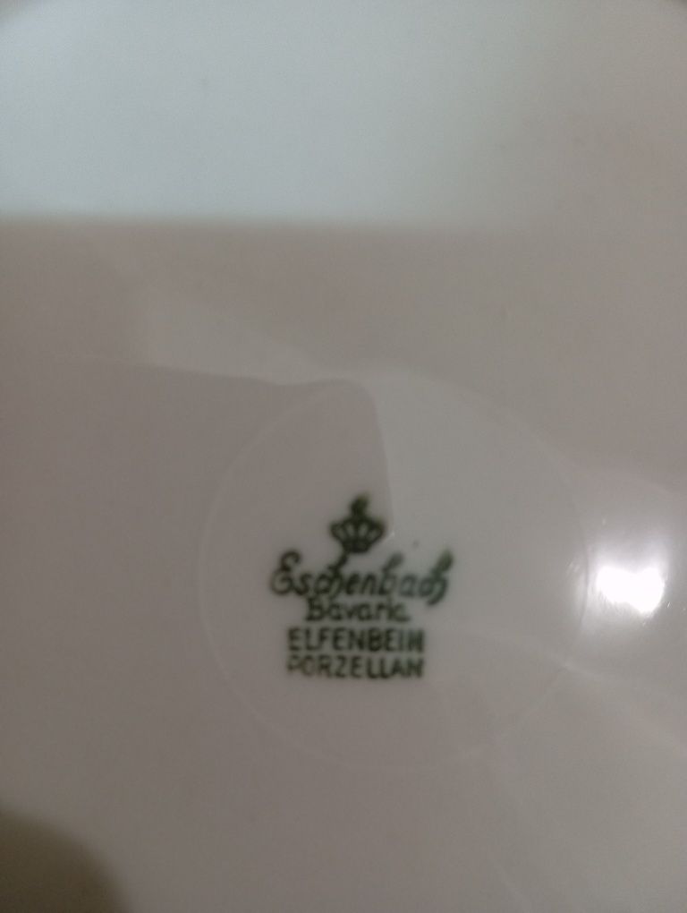 Prato pequeno antigo