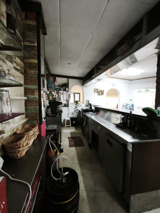 arrenda-se Café Snak Bar