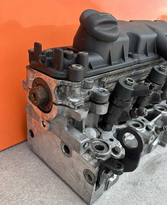 Головка блока (ГБЦ) Citroen C5. Xsara. Xsara Picasso. Evasion 2.0HDi