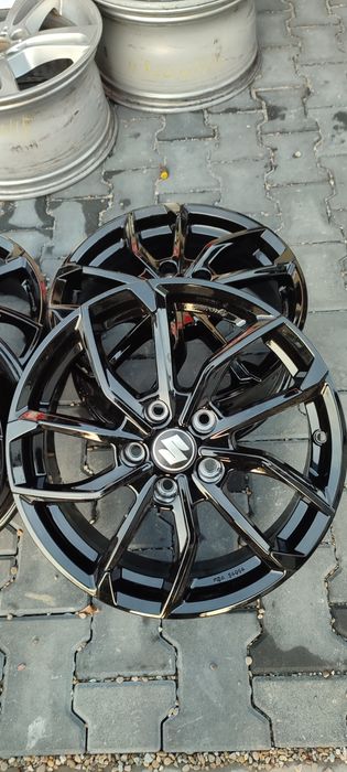 17 5X114,3 6.5J et50 Suzuki Vitara czarne felgi nowe
