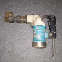 Młotek Makita hm 0810