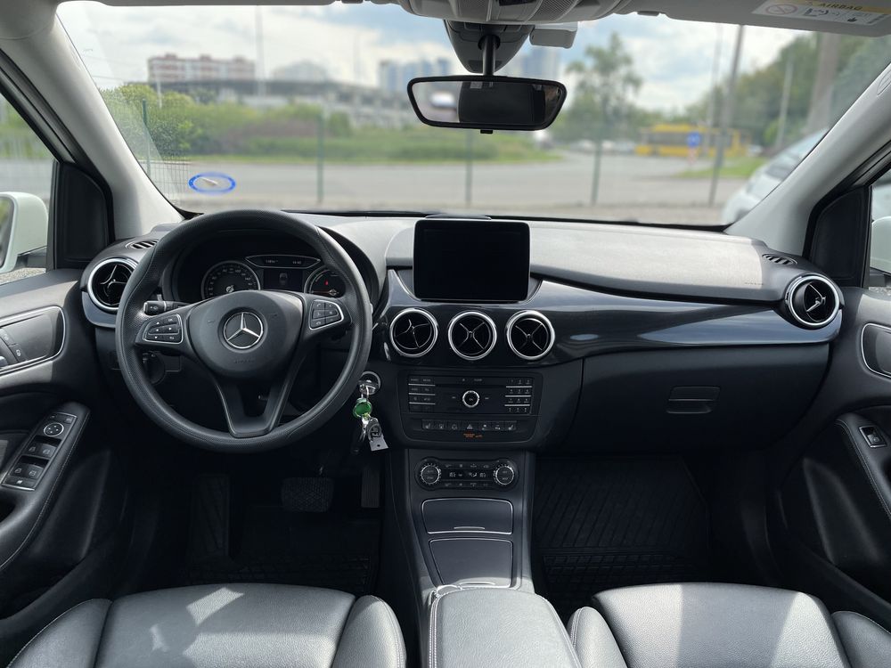 В наличии в Киеве Mercedes B/250e Range Plus 2016г