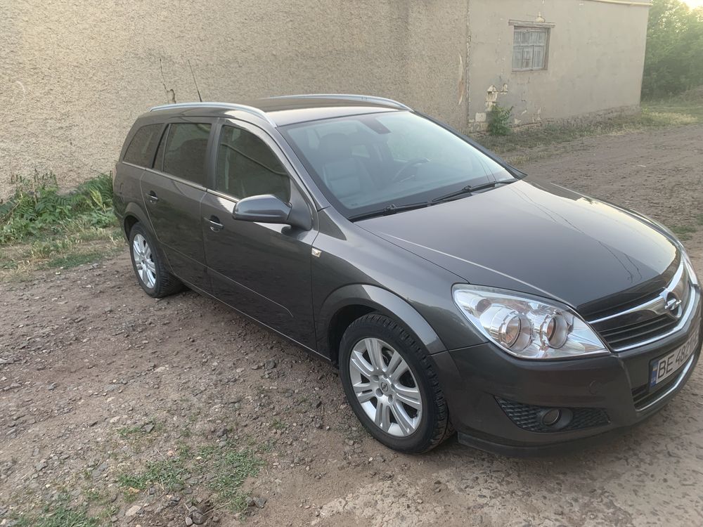 Opel Astra H 2009 рік