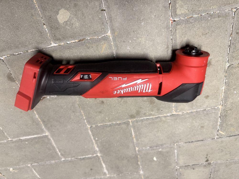 Narzędzie wielofunkcyjne Milwaukee M18 FMT-0