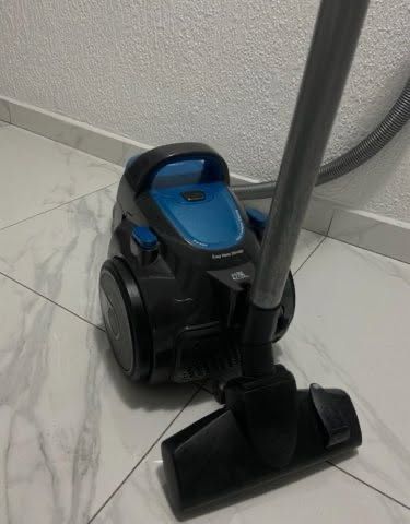 Stan idelany! Bosch bezworkowy odkurzacz nowy model