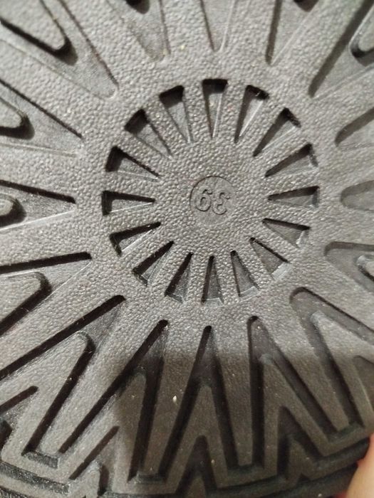 Угги натуральная кожа, 39 размер