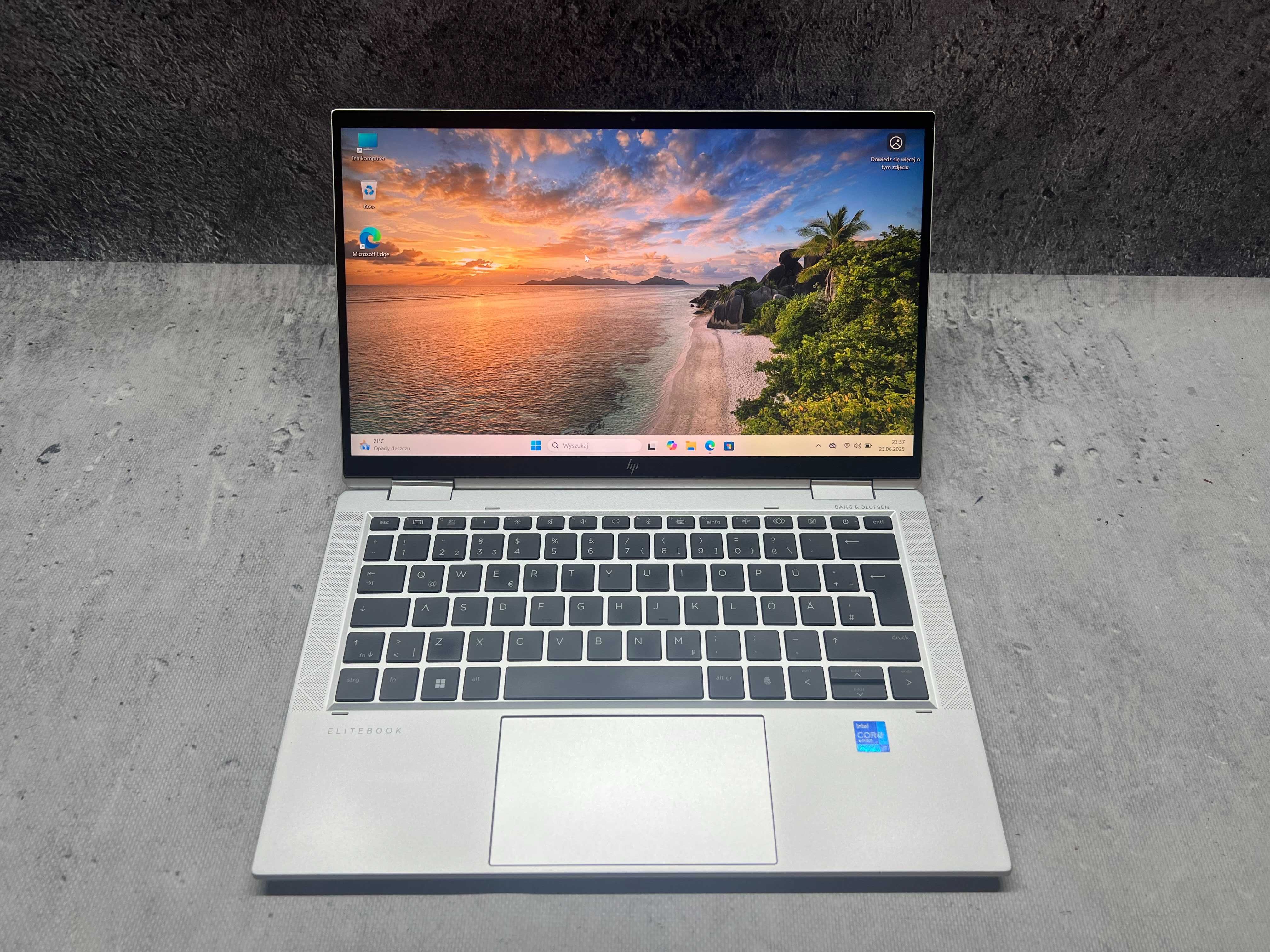 HP EliteBook 1030 G8 / i7 1185G7 4.5 GHz / 16GB DDR4 / 1TB SSD / 13.3T