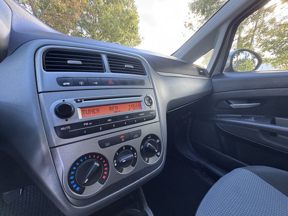 Fiat Grande Punto 1.2i - Garantia de 18 Meses
