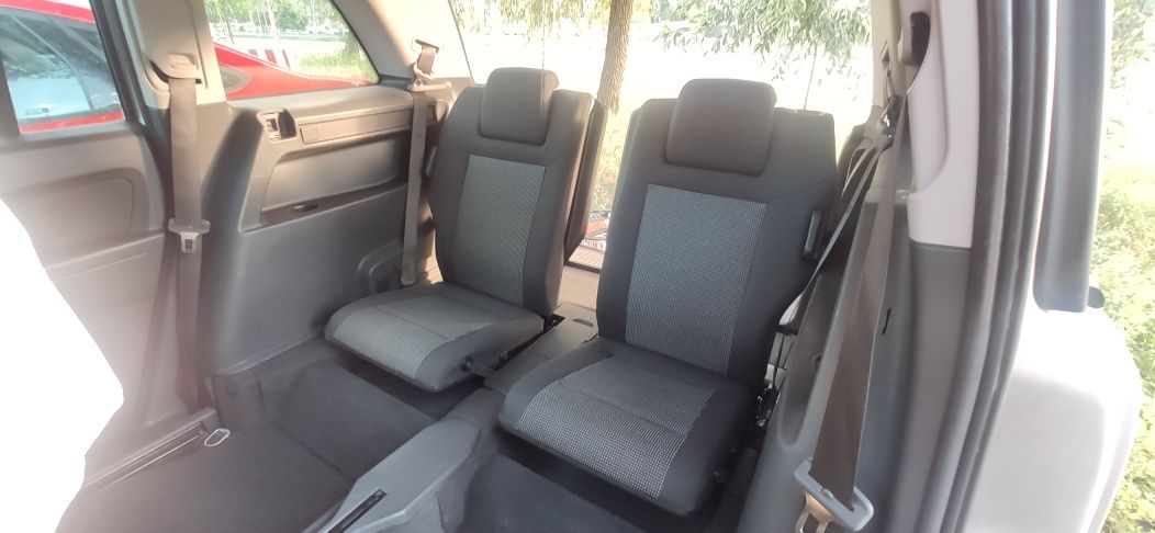 Opel Zafira 2009 II покоління/B 1,7D MT (125 к.с.) Base