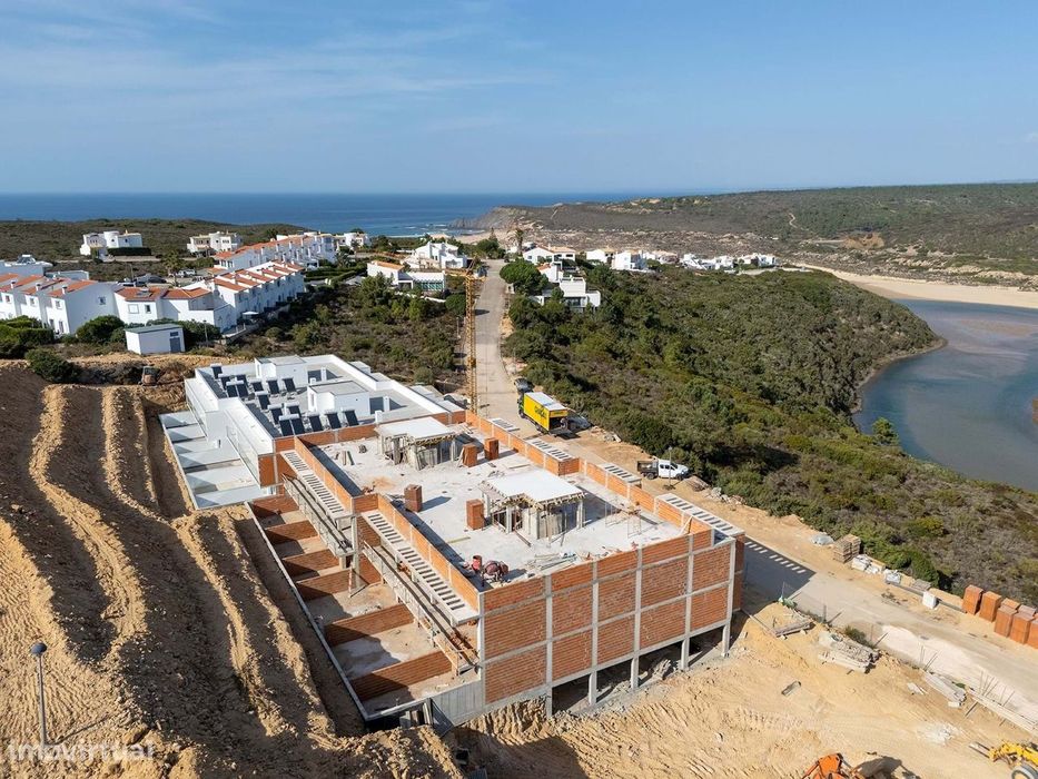 Novos Apartamentos  Modernos T1, Espartal/ Monte Clérigo