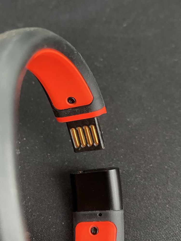 Nike+ Fuelband. Спортивный браслет