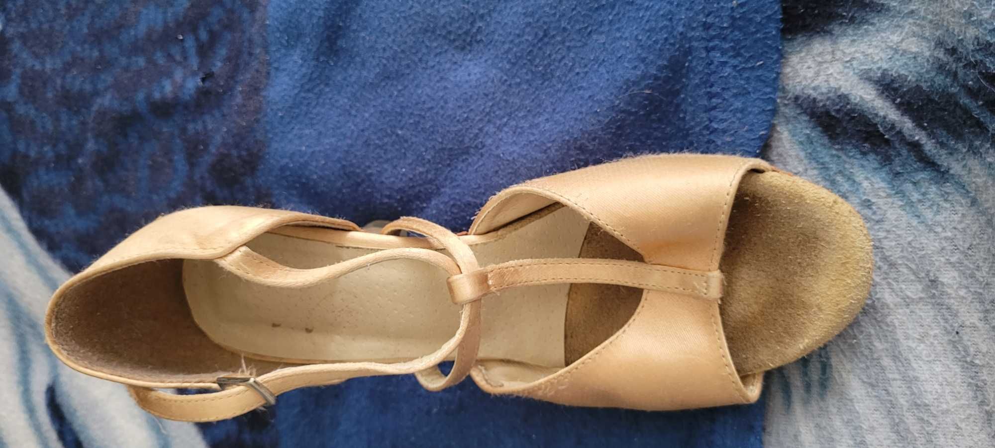Buty do tańca latynoamerykańskiego