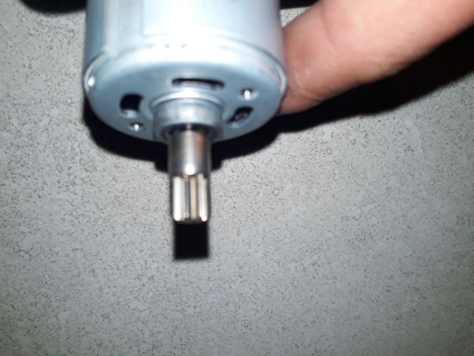 Silnik zakrętarka Erbauer ERI604IPD dobijarka klucz udarowy